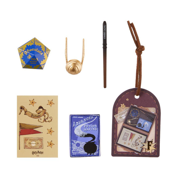 MINISO HARRY POTTER HOGWARTS SCHOOL SEASON SUITCASE SURPRISE BOX PENDANT 2018519510109 BLIND BOX