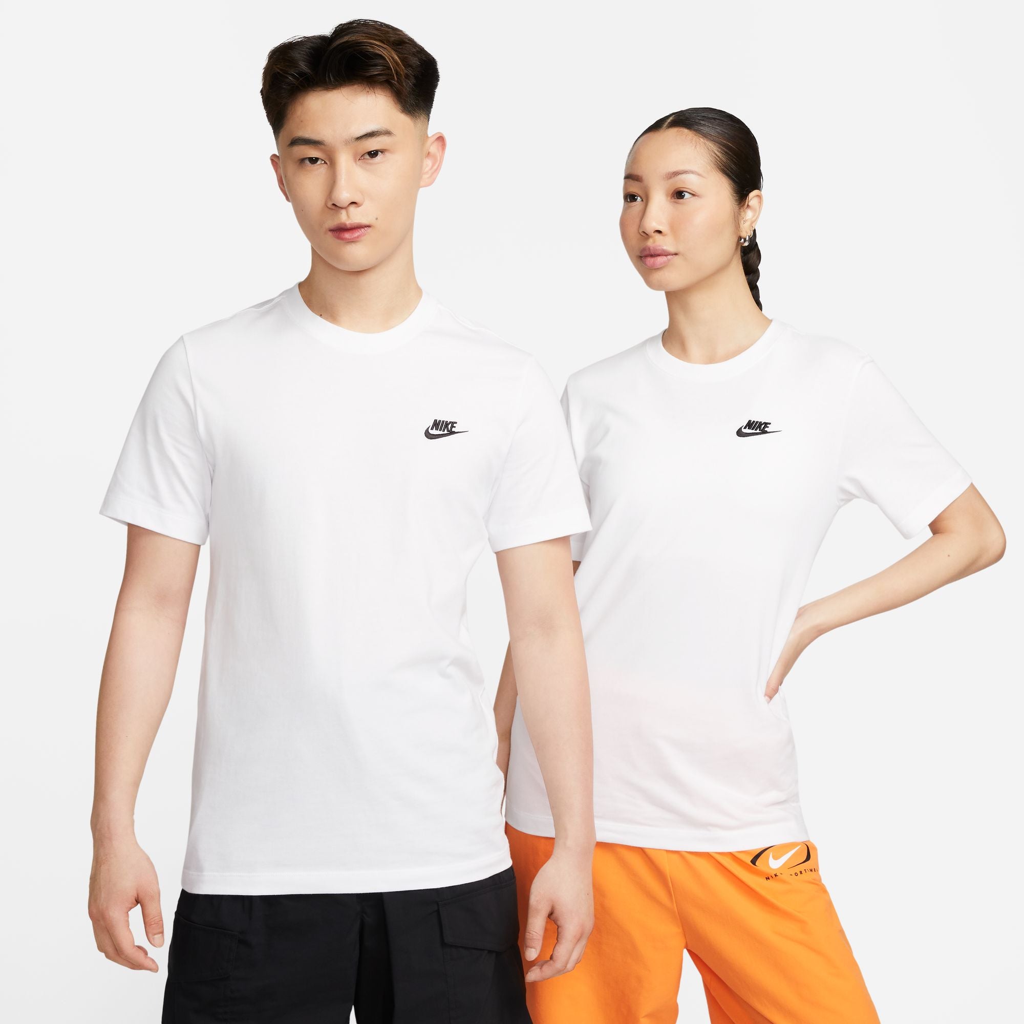 ★ Nike★ Sportswear Club T-shirt M White Black AR4999101 A Nike Sportswear Club Men's T-Shirt. Nike.com