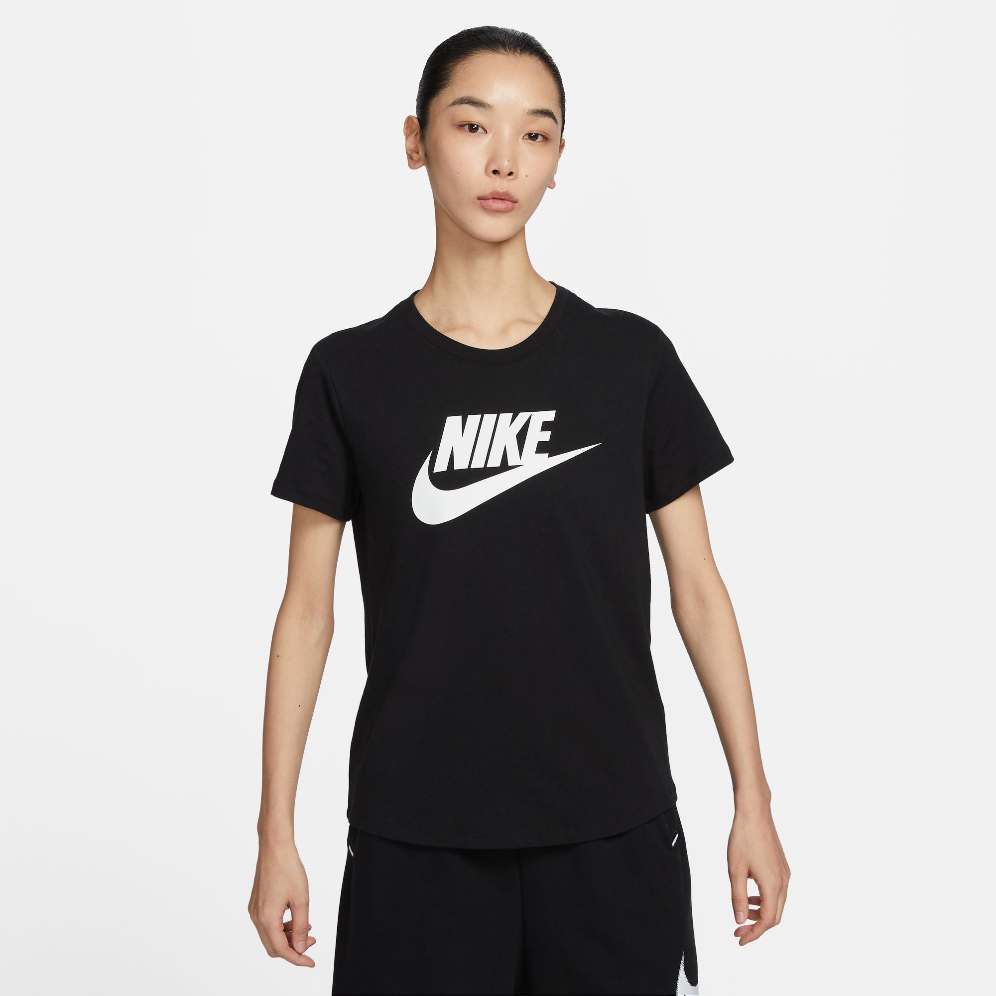 Nike club logo t shirt best sale