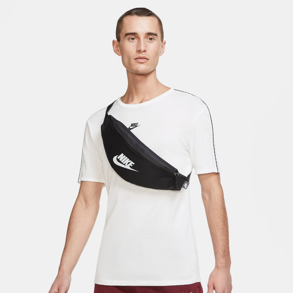 NIKE HERITAGE DB0490-010 WAIST BAG (U)