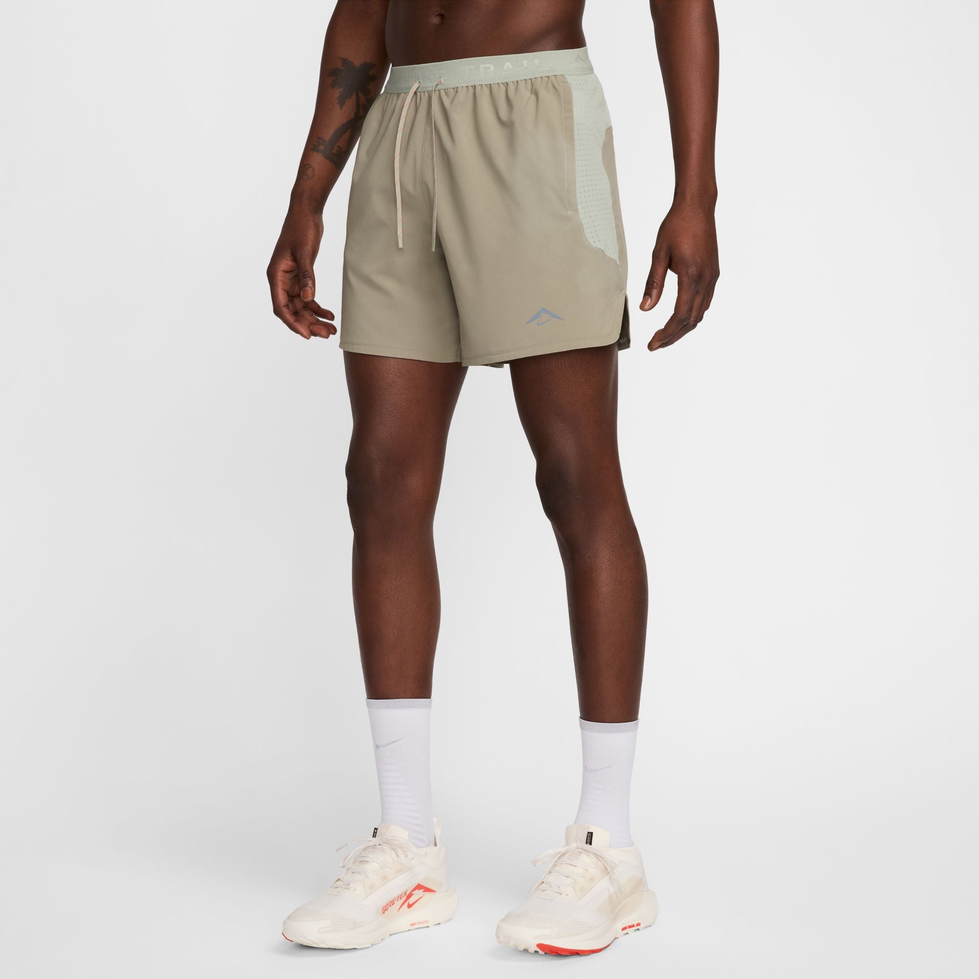 nike 6in shorts