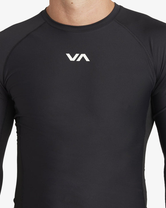 RVCA COMPRESSIONLS  KTTP BLK AVYKT00266-BLK COMPRESSION TOP LONG SLEEVE (M)