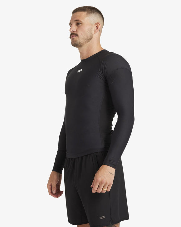 RVCA COMPRESSIONLS  KTTP BLK AVYKT00266-BLK COMPRESSION TOP LONG SLEEVE (M)