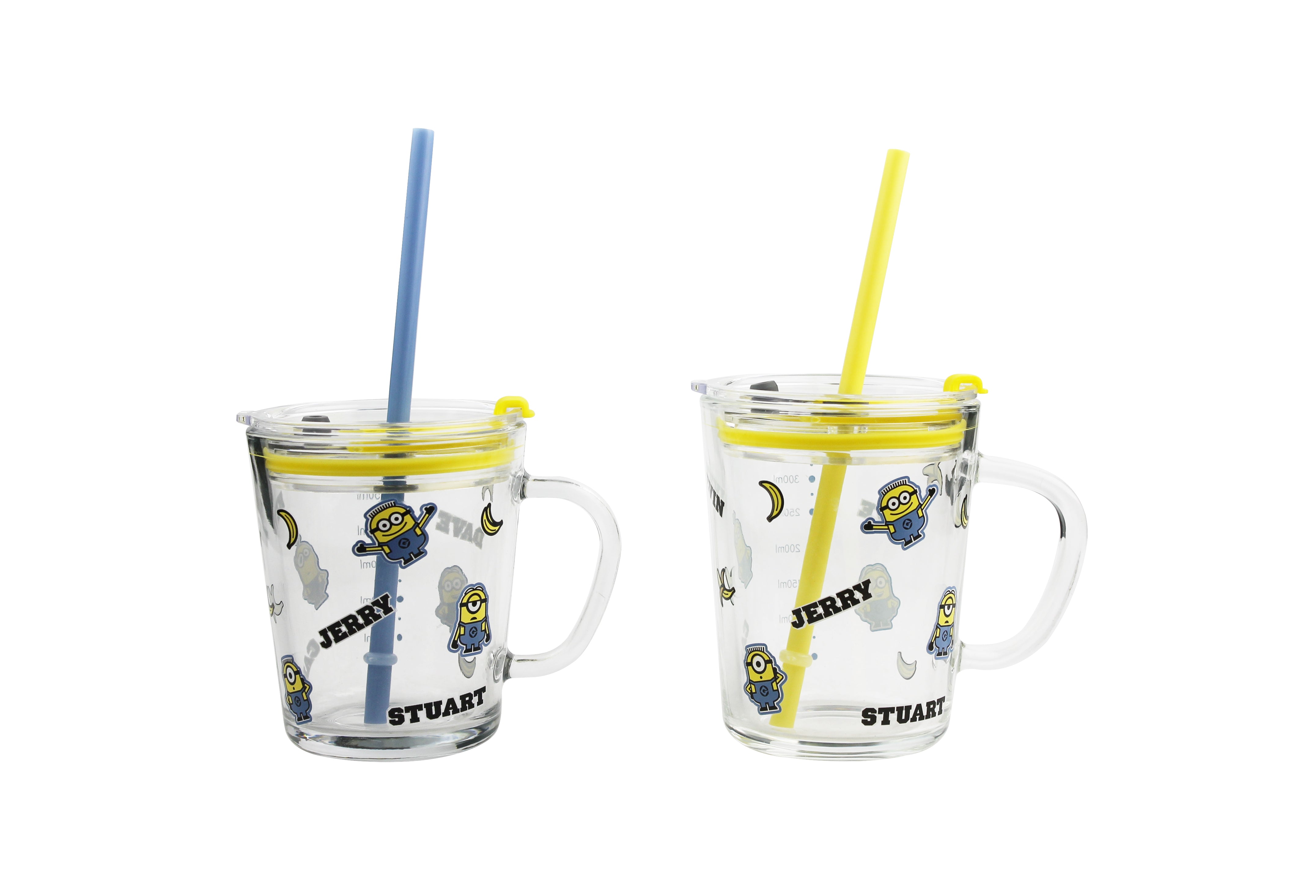 MINISO Minions Collection Plastic Water Bottle with Straw and Shoulder  Strap - 600mL Yellow Tumbler