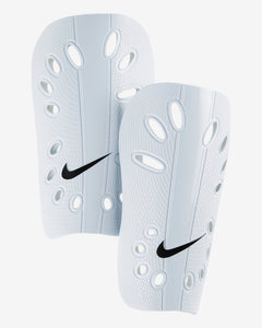 NIKE SP0040-101 SHIN GUARD (U)