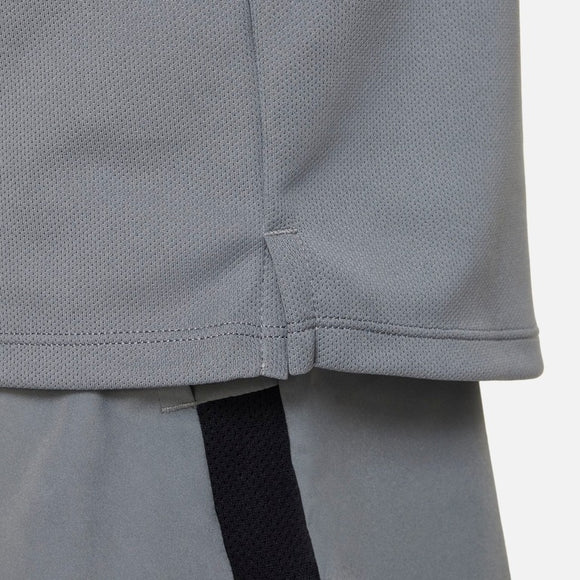 NIKE DRI­FIT MILER FD0237-084 TOP SHORT SLEEVE TRAINING (YG)