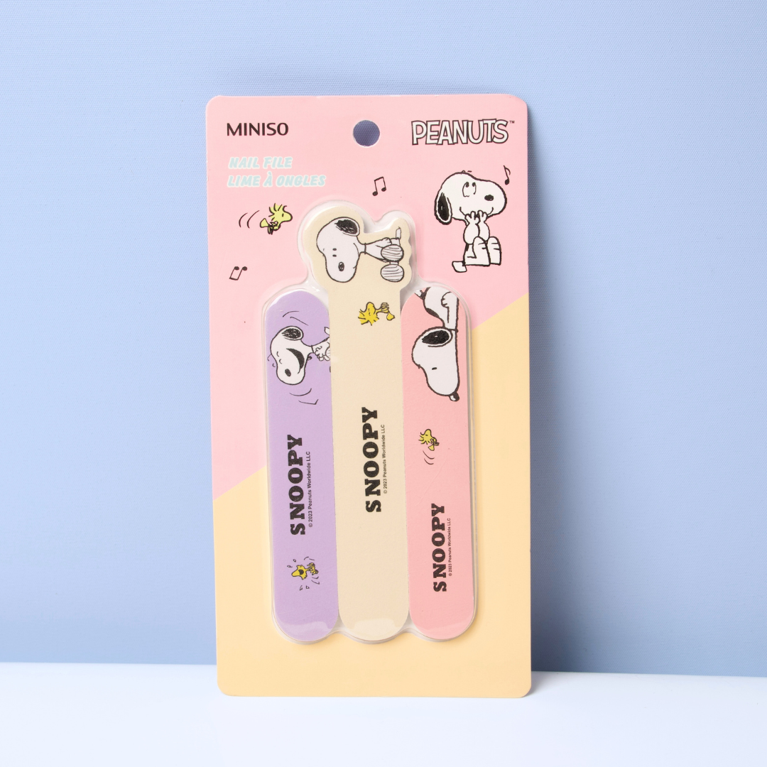 MINISO SNOOPY SUMMER TRAVEL COLLECTION CARTOON NAIL FILE 2014697610105 MANICURE KIT