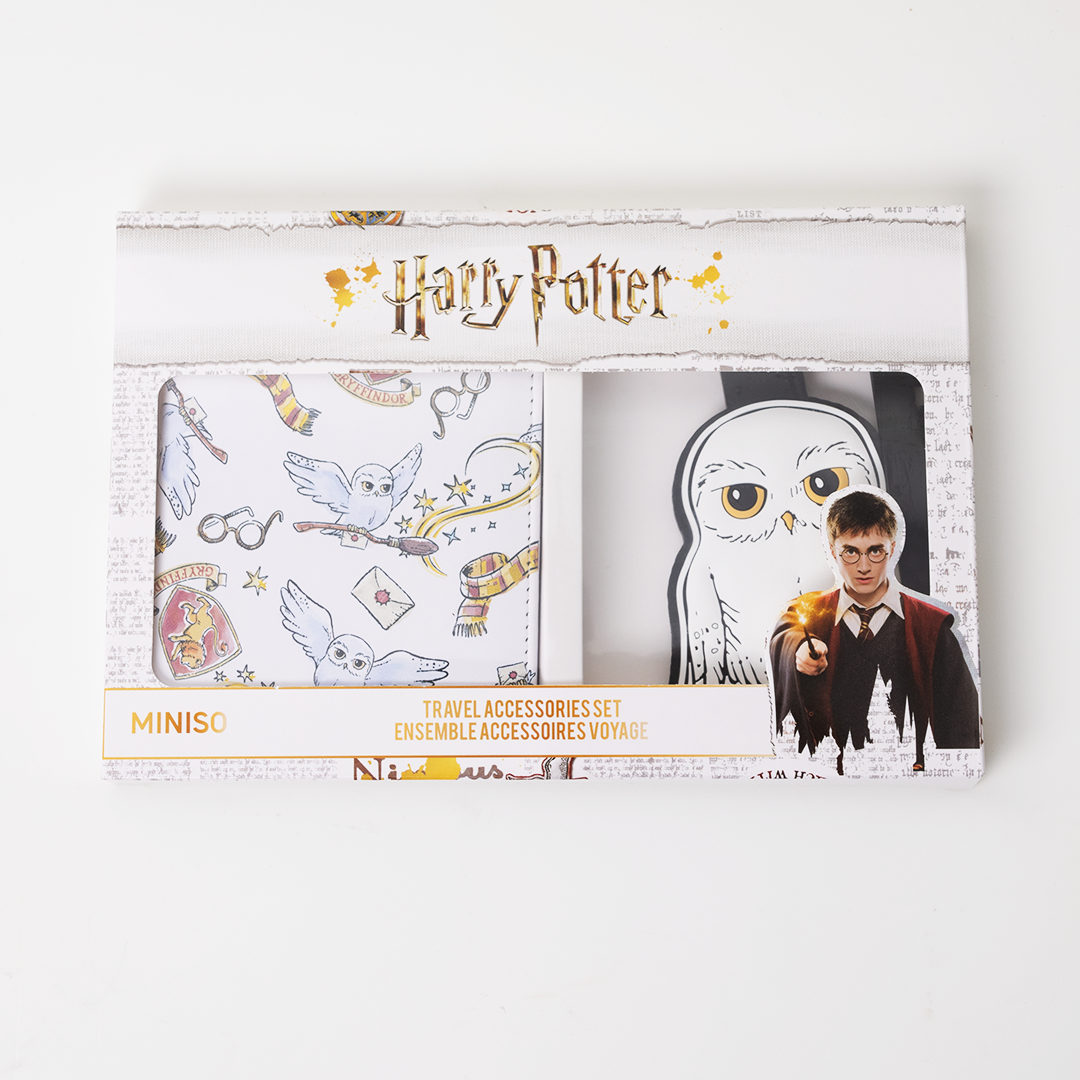 MINISO HARRY POTTER TRAVEL ACCESSORIES SET (HEDWIG) 2018276410100 TRAVEL ACCESSORIES