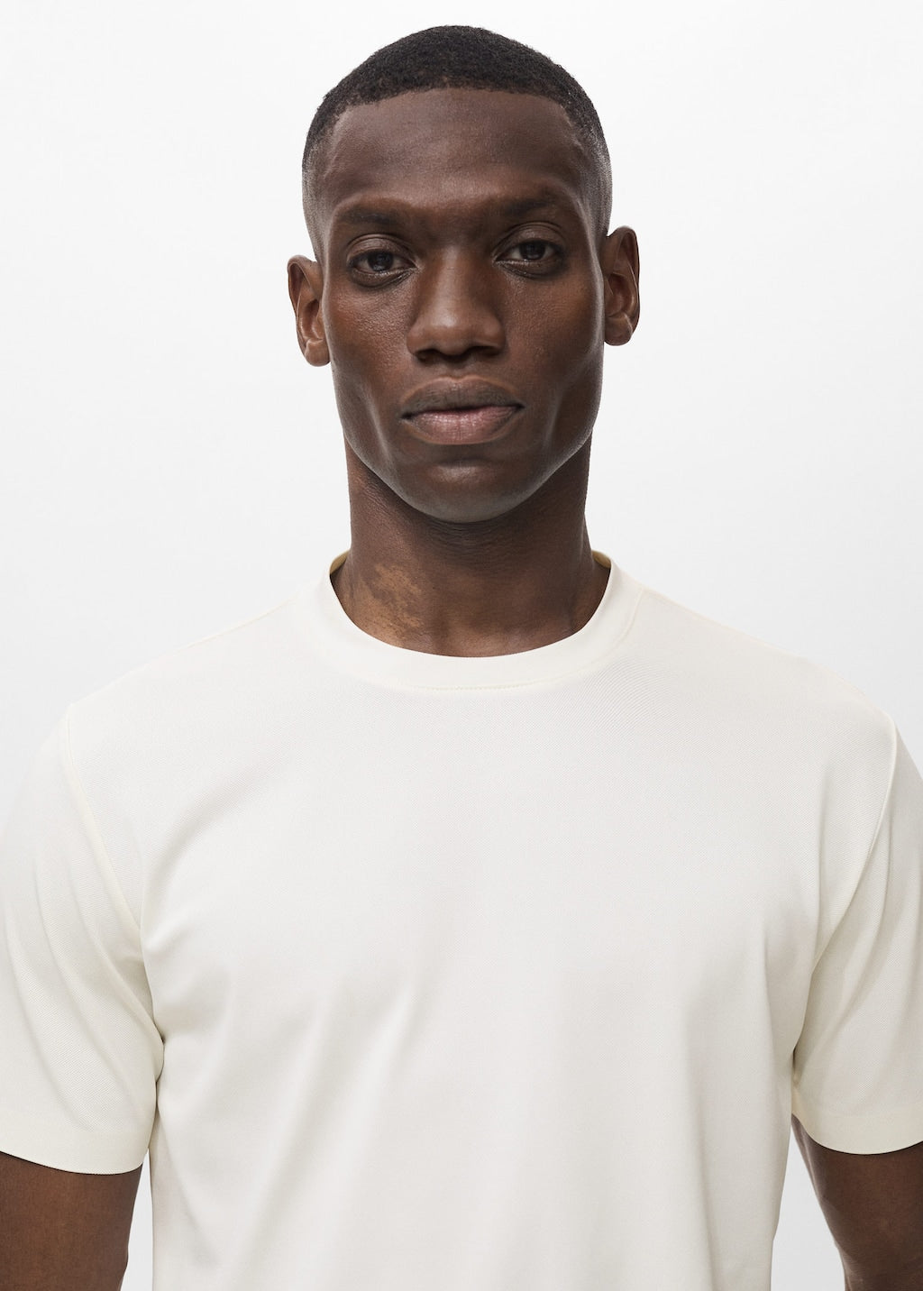 MANGO ESCALA 17091134-01 MANGO MAN T-SHIRT SHORT SLEEVE
