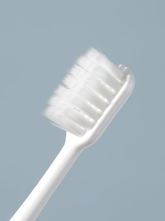 MINISO SOFT TOOTHBRUSHES WITH FINE DENSE BRISTLES ( 2 PCS ) 2010010310103 SKIN CARE & CLEANSING PRODUCTS