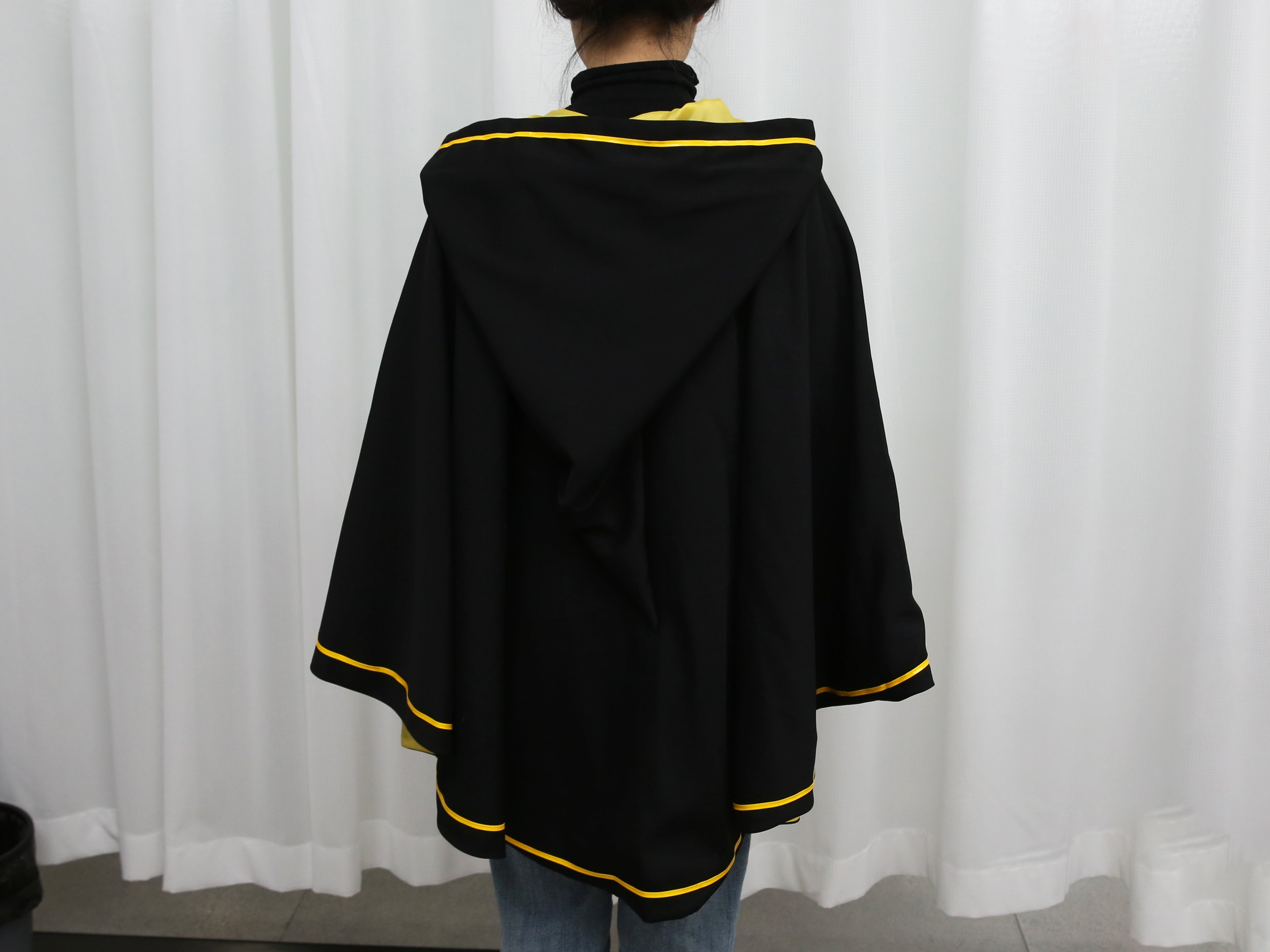 MINISO HARRY POTTER CLOAK(HUFFLEPUFF) 2018152610105 BLANKETS