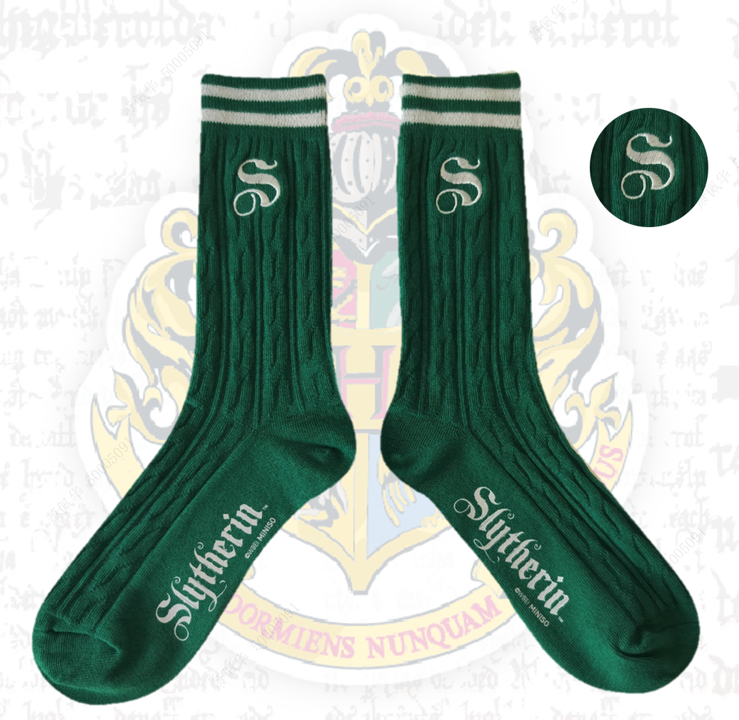 MINISO HARRY POTTER STRIPED CREW SOCKS(SLYTHERIN) 2018296812106 FASHION IP SOCKS