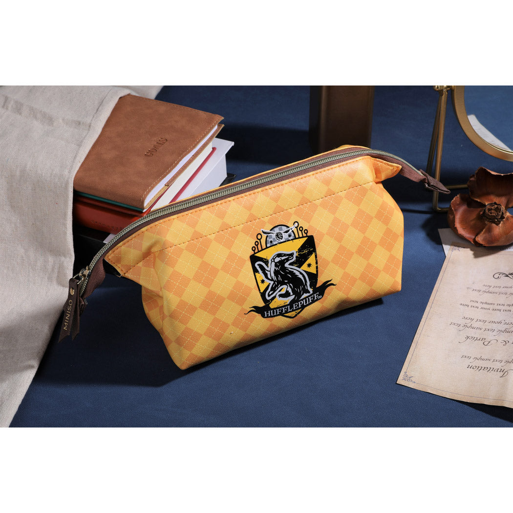 MINISO HARRY POTTER STATIONERY CASE (HUFFLEPUFF) 2018478610100 STATIONERY ORGANIZER