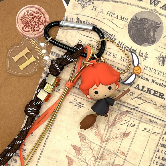 MINISO HARRY POTTER MAGIC BROOM RIDER PENDANT(RON) 2025109512108 FASHIONABLE ORNAMENTS