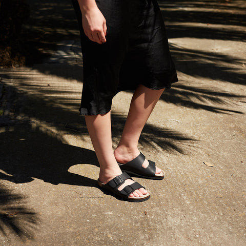GENUINS HAWAII OILED LEATHER G100604-BLAK SANDAL (U)