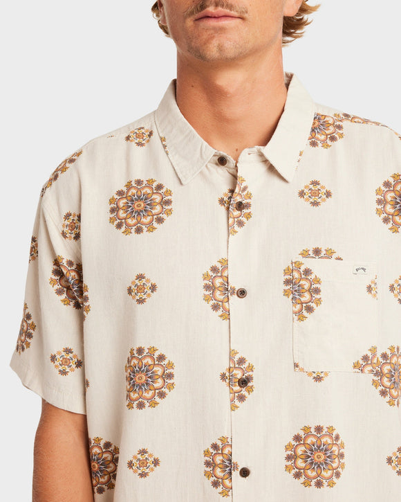BILLABONG CORDOBA SS 24A041510-CRM SHIRT SHORT SLEEVE (M)