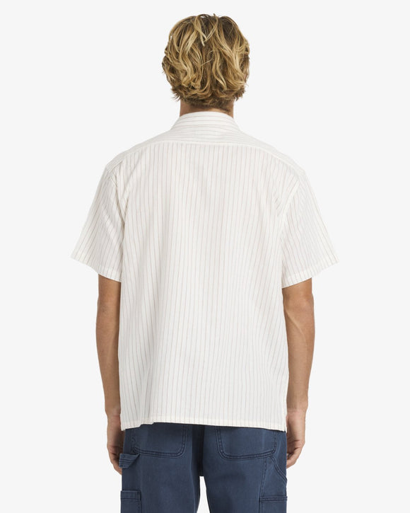 BILLABONG BAD DOG (OFW) 24A041601-OFW T-SHIRT SHORT SLEEVE (M)
