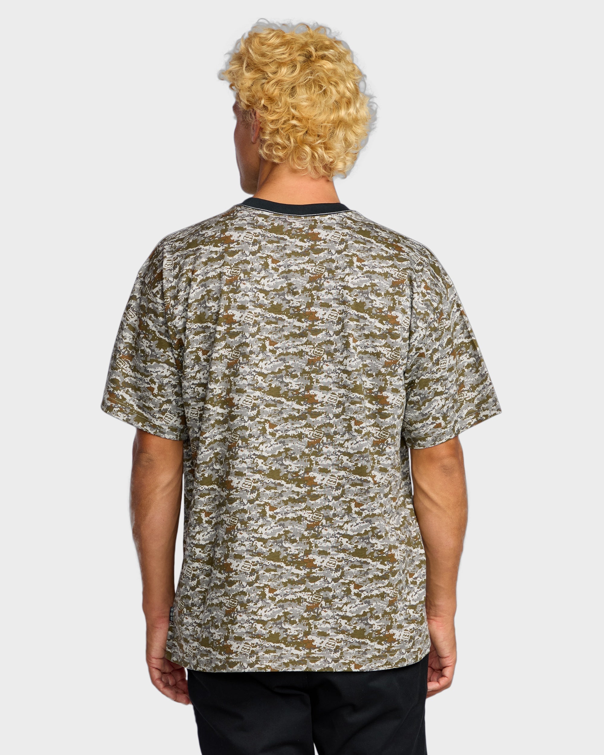 BILLABONG DATA TEE 24A353578-CMM T-SHIRT SHORT SLEEVE (M)