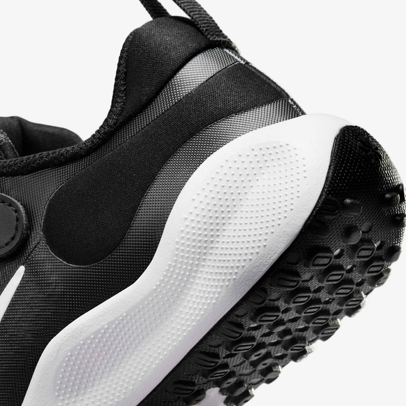 NIKE NIKE REVOLUTION 7 (PSV) FB7690-003 RUNNING SHOES (YB)