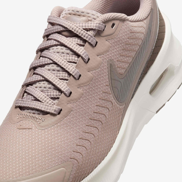 NIKE W NIKE AIR MAX NUAXIS HF1233-200 SNEAKER (W)