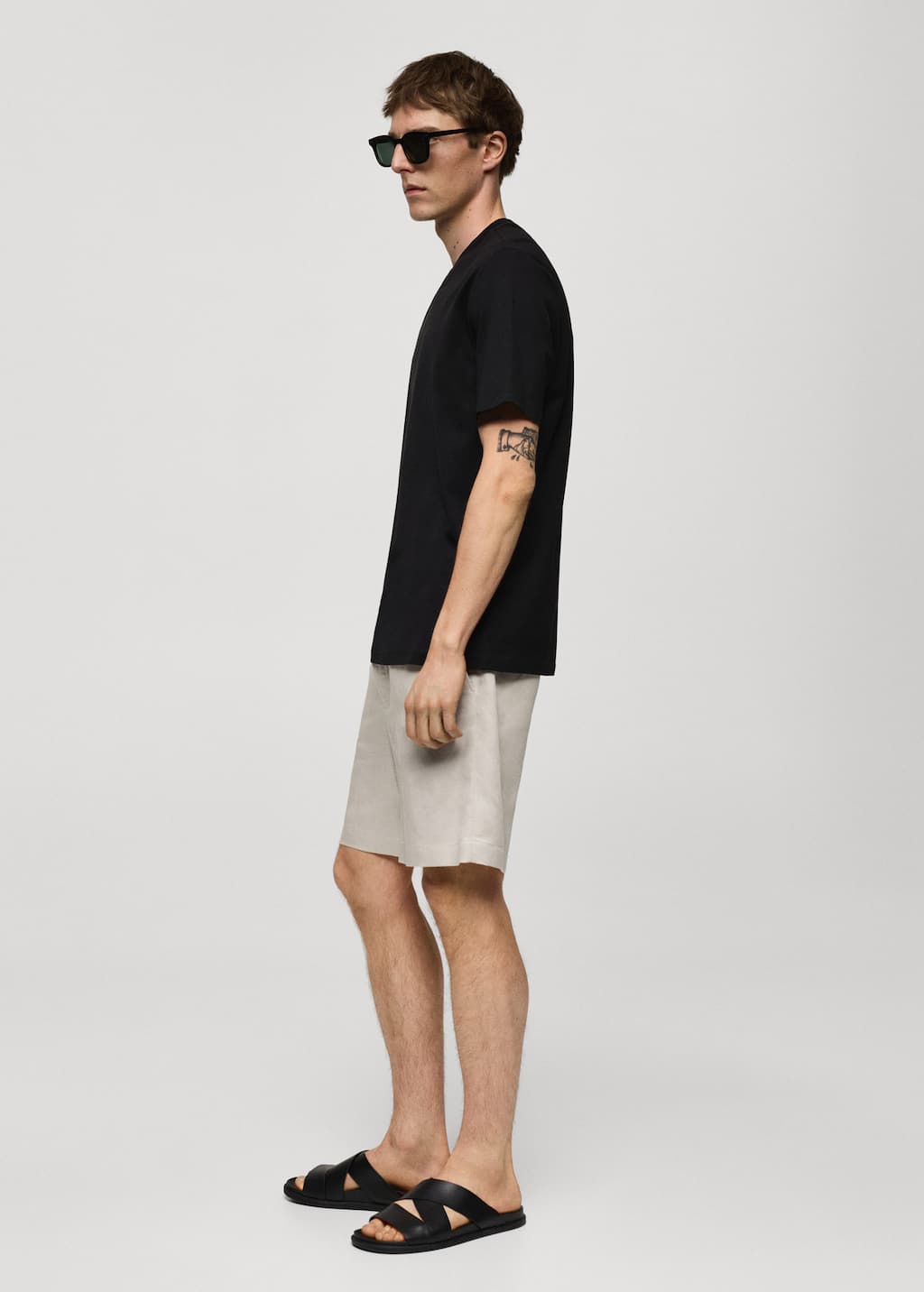 MANGO BELLOW 77070585-99 MANGO MAN T-SHIRT SHORT SLEEVE