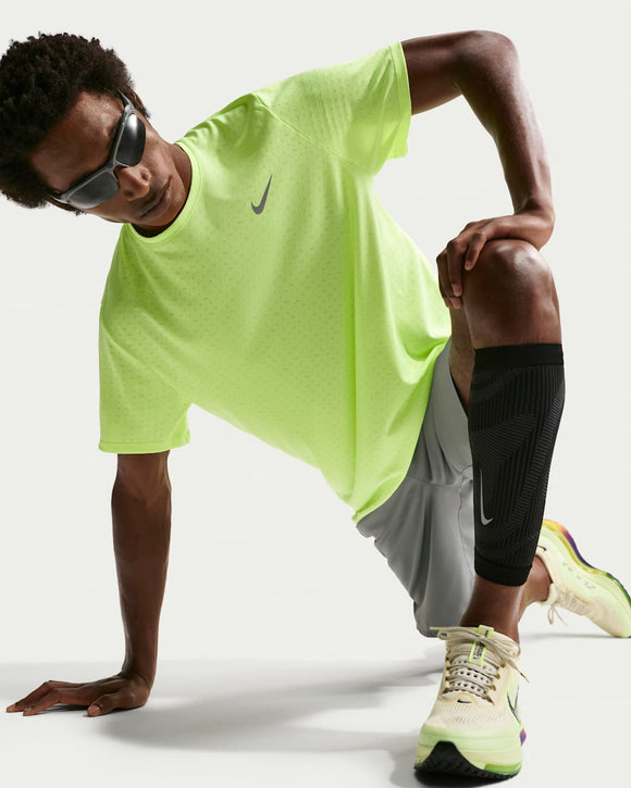 NIKE AS M NK DF BREATHE MILER SS TO HJ4182-737 T-SHIRT SHORT SLEEVE RUNNING (M)