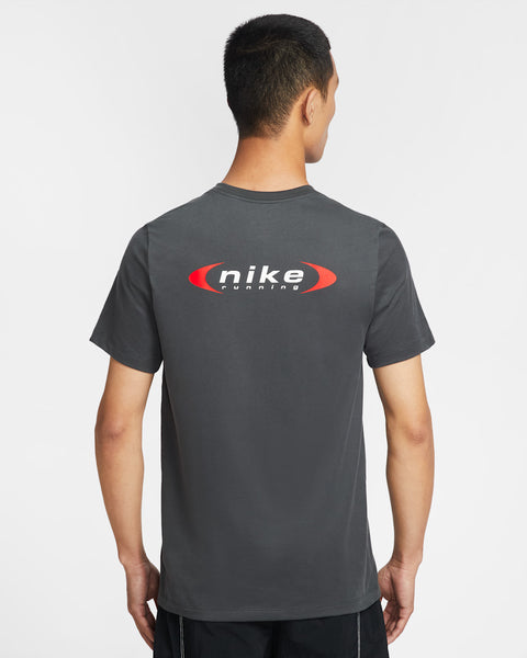 NIKE AS M NK DF TEE STD RETRO RUN N IH4415-060 T-SHIRT SHORT