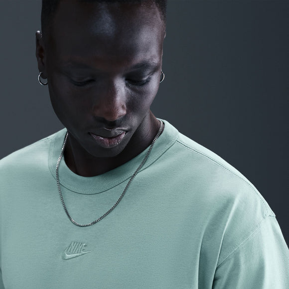 NIKE M NSW PREM ESSNTL SUST TEE DO7392-018 T-SHIRT SHORT SLEEVE (M)