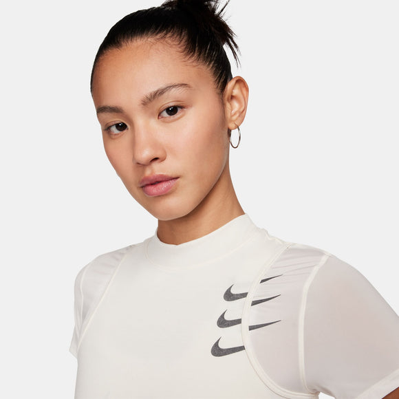 NIKE AS W NK RUN DVN Dri-FITADV SS TOP FB7814-110 TOP RUNNING (W)