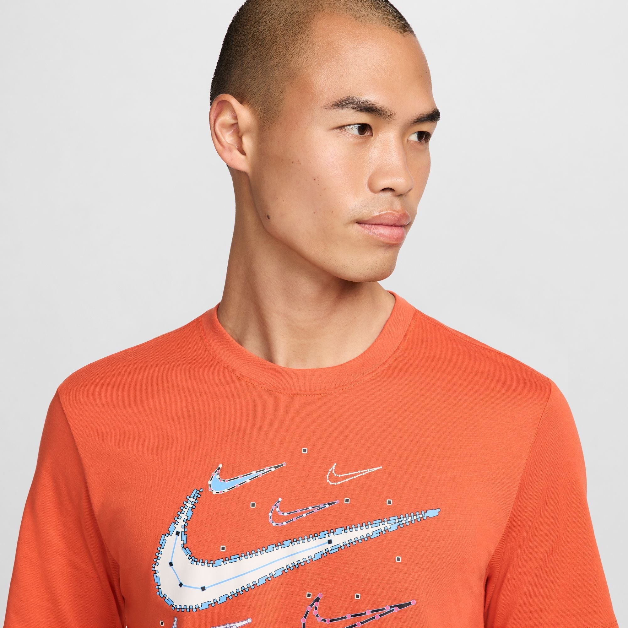 NIKE AS M NK Dri-FIT TEE IYKYK SU24 FV8373-809 T-SHIRT SHORT SLEEVE TRAINING (M)