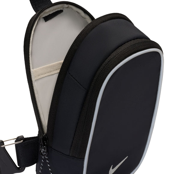 NIKE NK NSW COMMUTE CRSBDY- REFLCTV IQ1279-010 CROSS-BODY BAG (U)