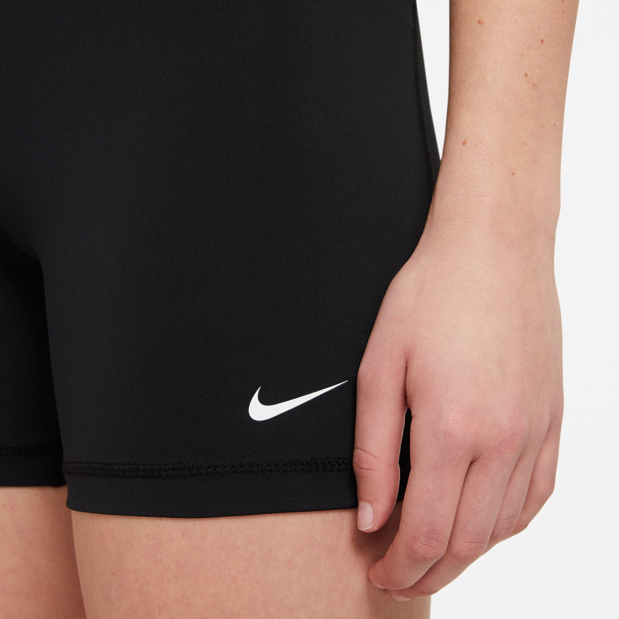 NIKE W NP 365 SHORT 5IN CZ9831-010 TIGHT SHORT (W)