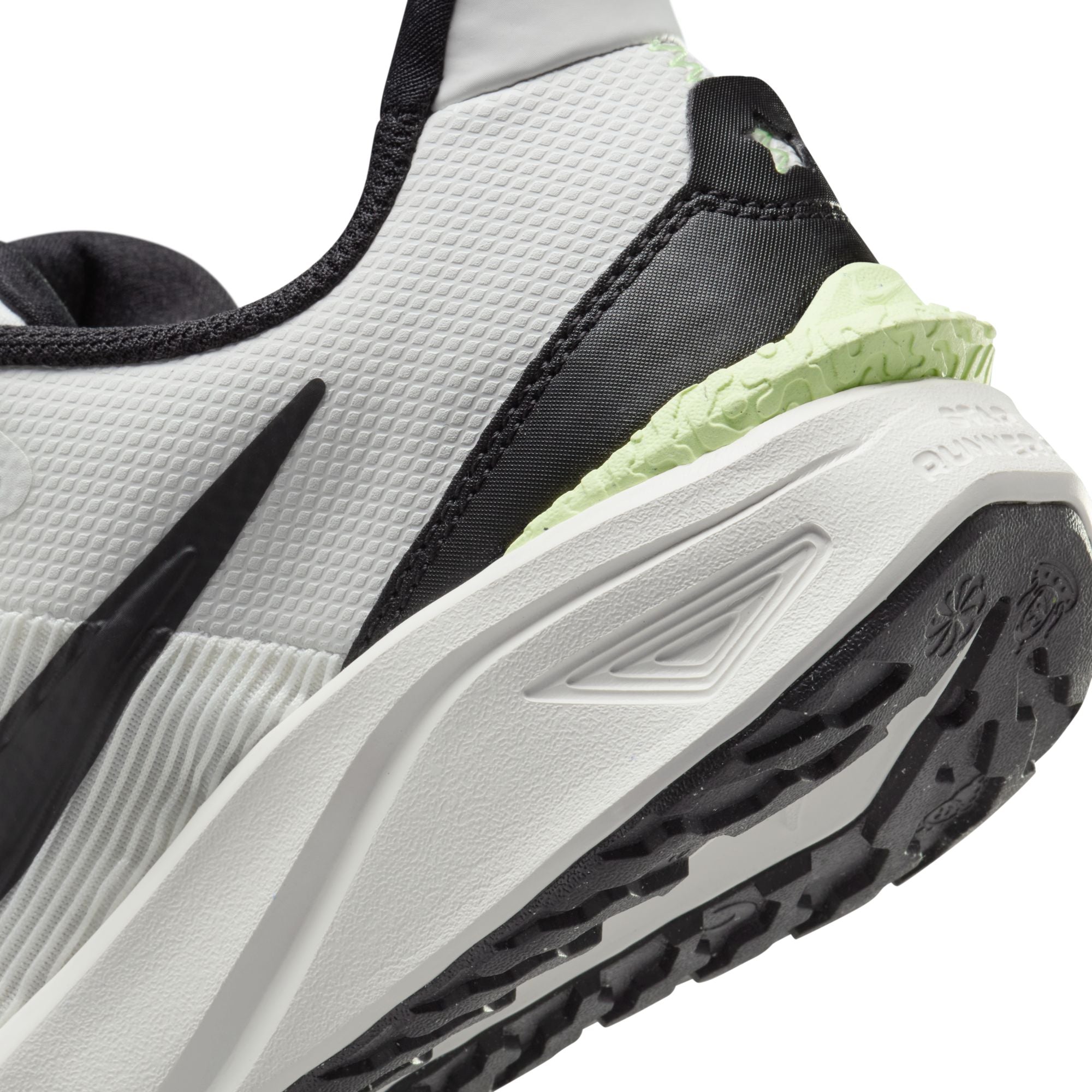NIKE STAR RUNNER 4 NN (GS) DX7615-102 RUNNING SHOES (YB)