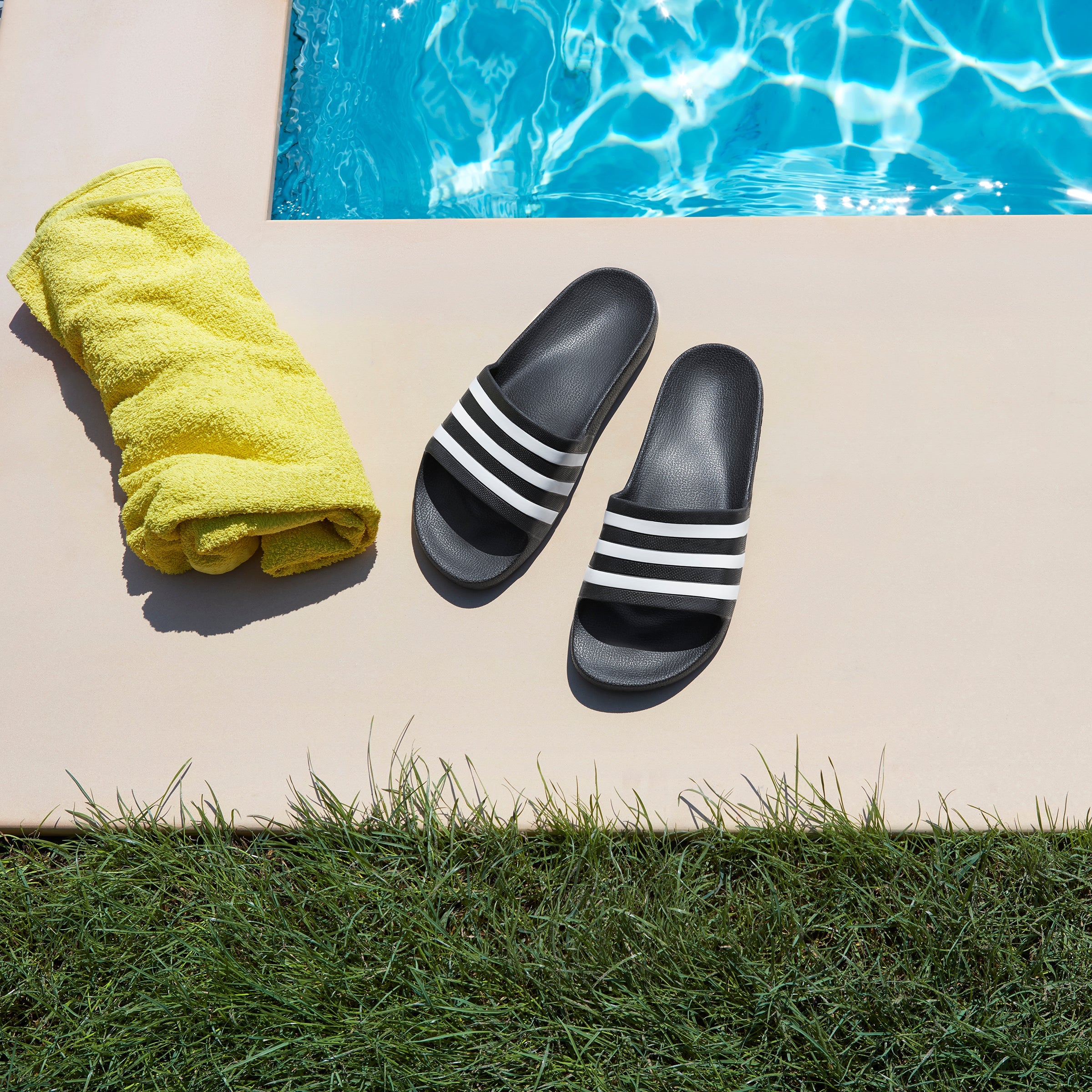 ADIDAS ADILETTE AQUA SLIDES F35543 SANDAL (M)