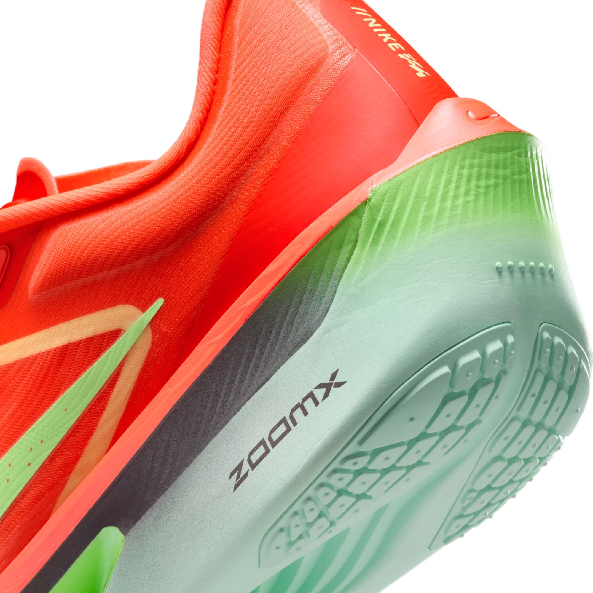 NIKE ZOOM FLY 6 FN8454-601 RUNNING SHOES (M)