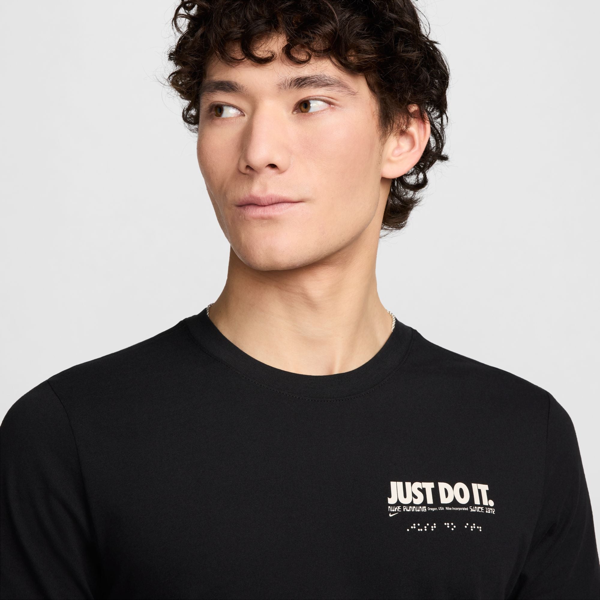 NIKE AS M NK DF TEE IYKYK RUN SU24 FV8385-010 T-SHIRT SHORT