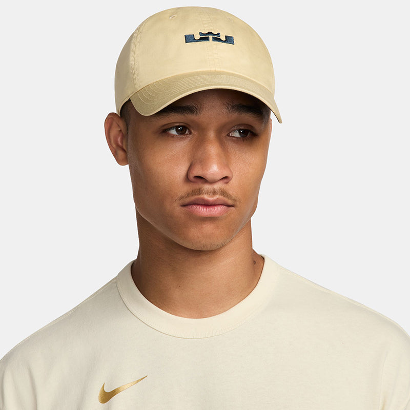 NIKE LJ U DF CLUB CAP U CB CRWN FZ2501-783 CAP (U)