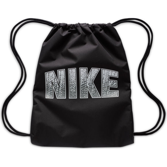 NIKE Y NK DRAWSTRING - GFX FA24 FZ2533-010 GYM BAG (U)
