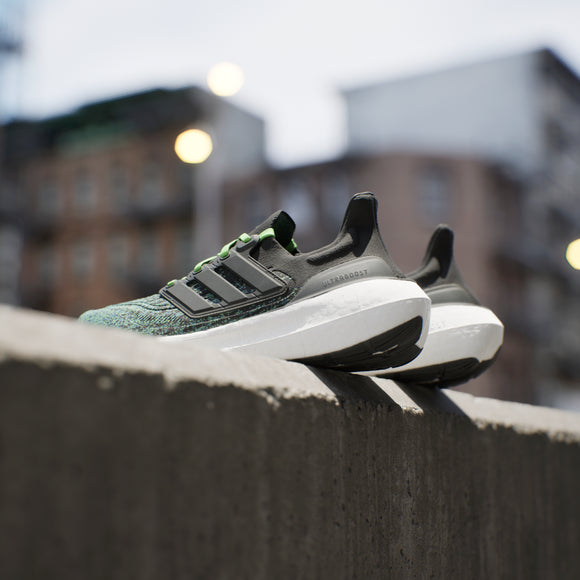 ADIDAS ULTRABOOST LIGHT HP6443 RUNNING SHOES (M)