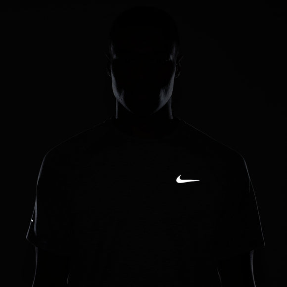 NIKE M NK DFADV STRIDE SS TOP HV5203-084 T-SHIRT SHORT SLEEVE RUNNING (M)