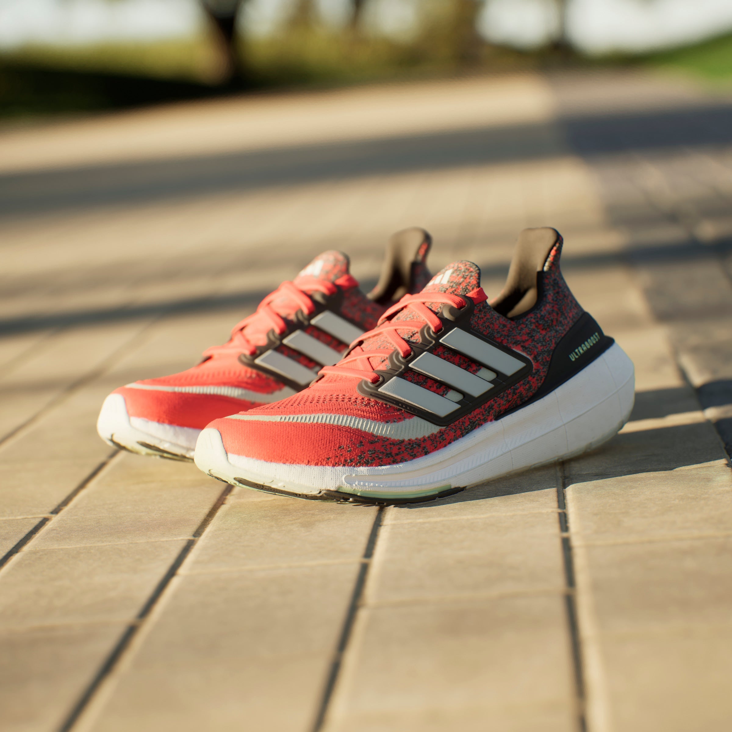 ADIDAS ULTRABOOST LIGHT ID3277 RUNNING SHOES (M)