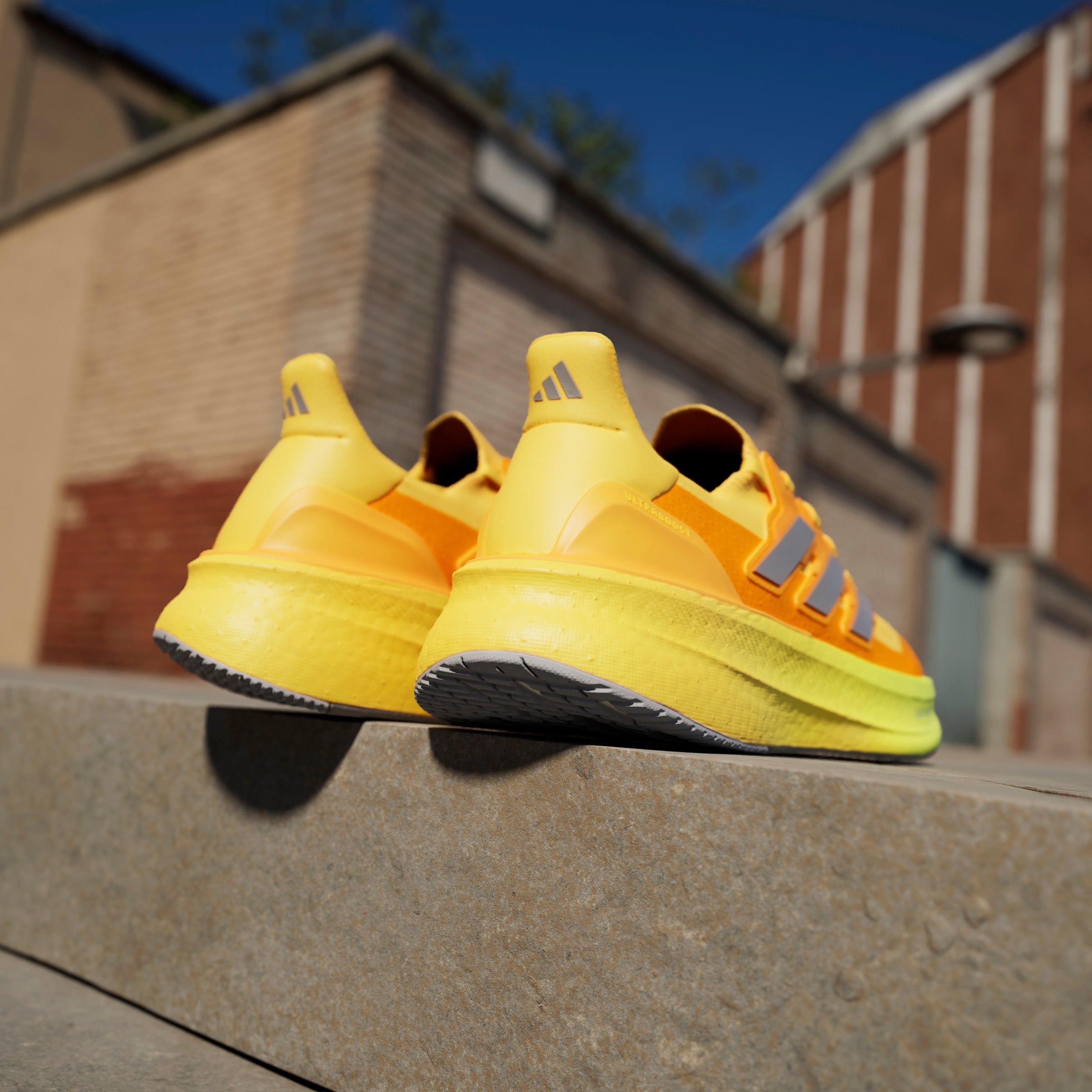 ADIDAS ULTRABOOST LIGHT 2.0 ID8811 RUNNING SHOES (M)