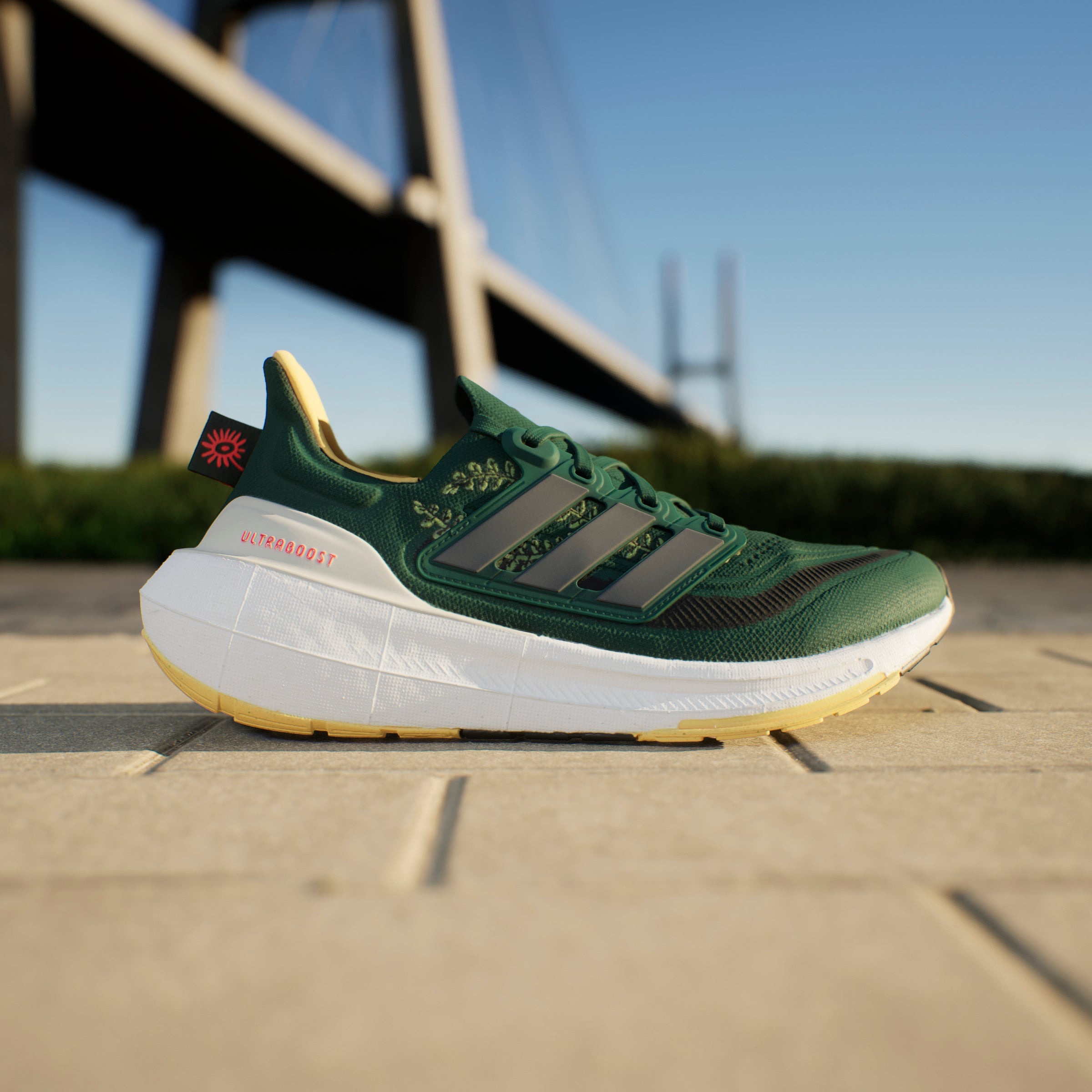 ADIDAS ULTRABOOST LIGHT EARTH DAY IE5830 RUNNING SHOES (M)