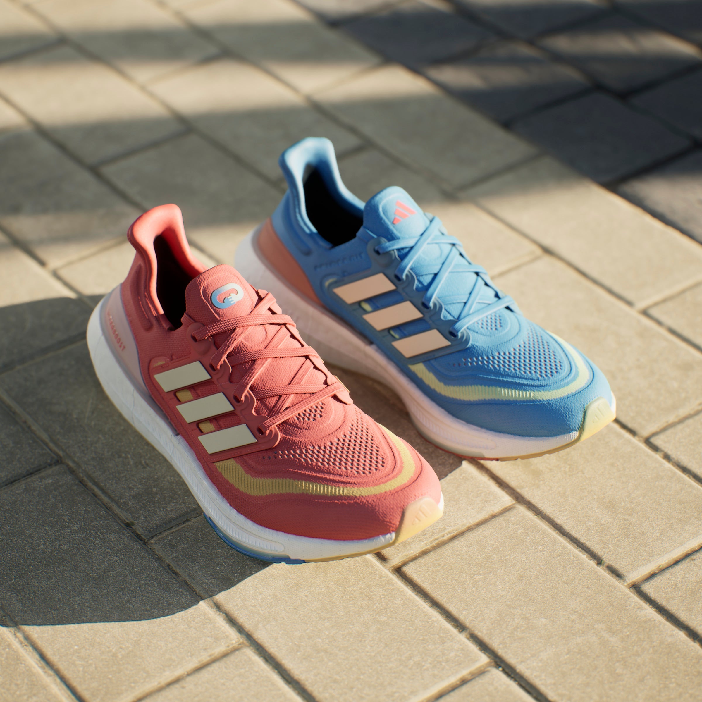 ADIDAS ULTRABOOST LIGHT IE8488 RUNNING SHOES (M)