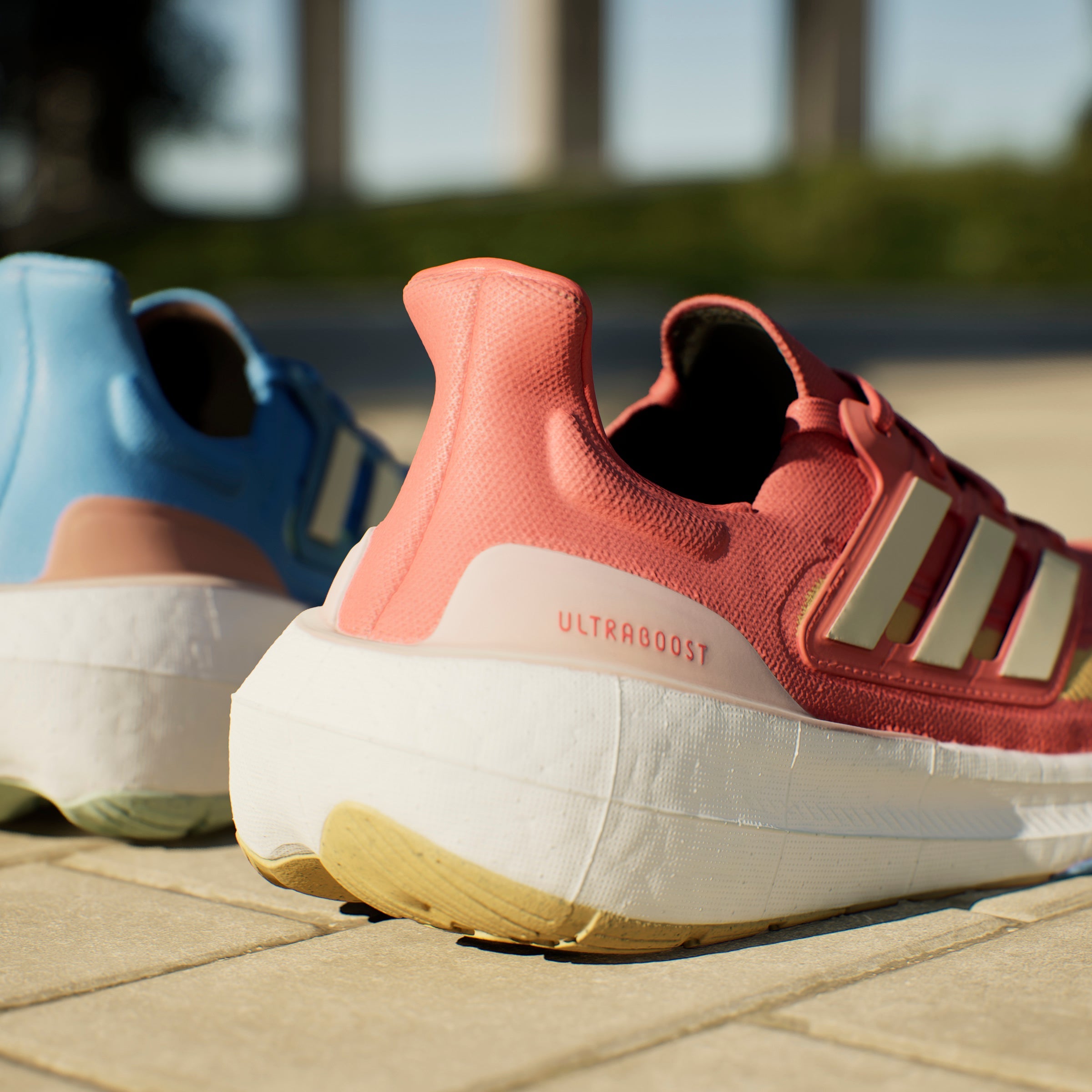ADIDAS ULTRABOOST LIGHT IE8488 RUNNING SHOES (M)