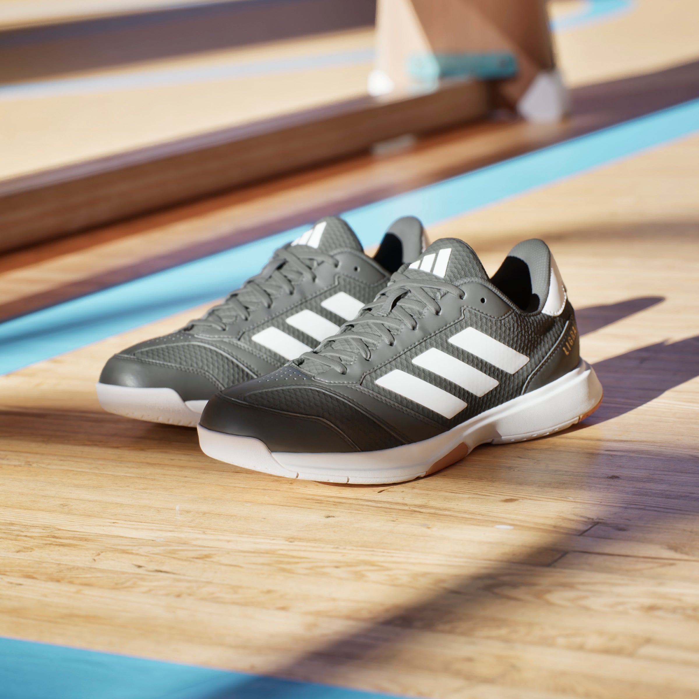 ADIDAS LIGRA 8 M IH0526 COURT SHOES BADMINTON (M)