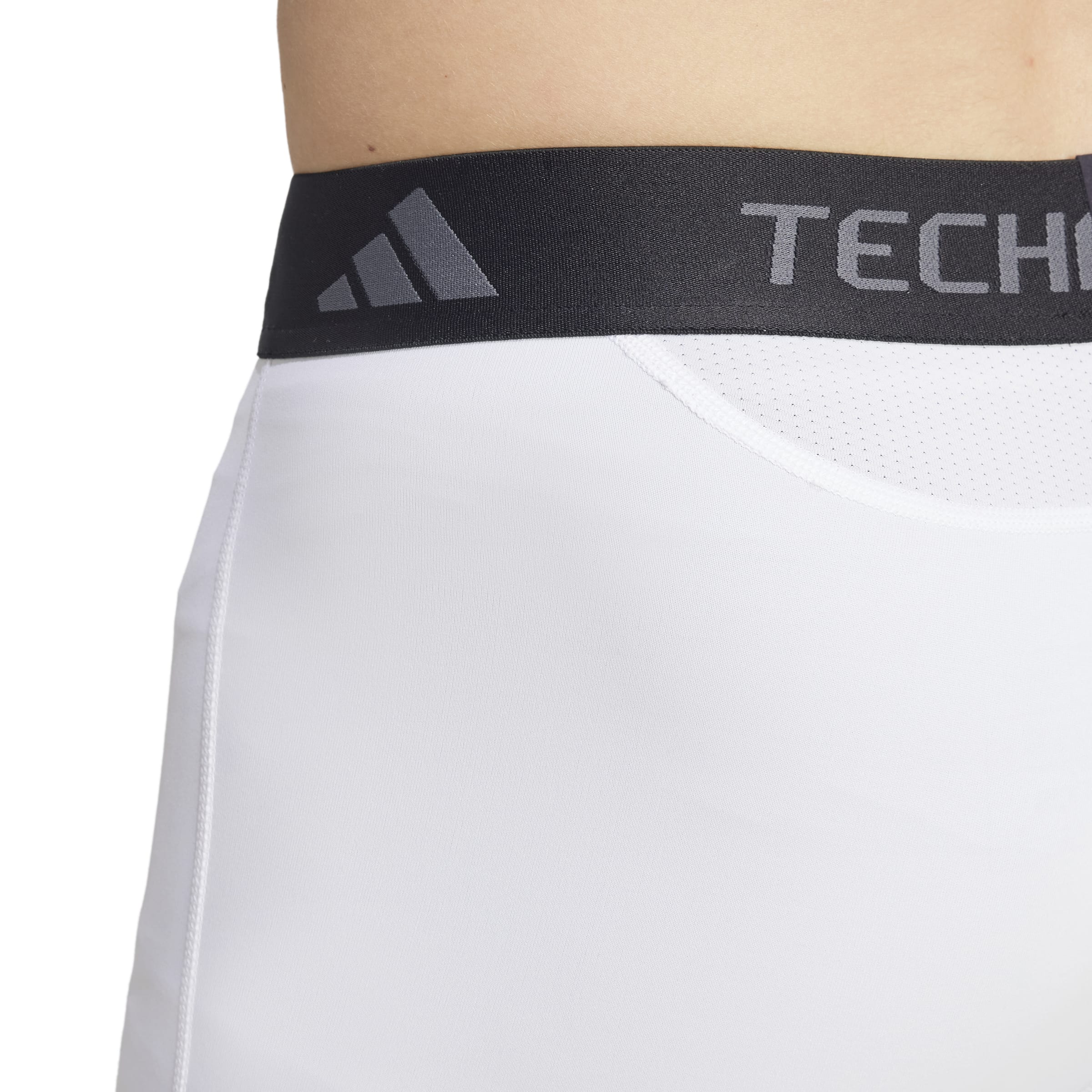 ADIDAS TF BASE SHORT T IW5838 COMPRESSION SHORT (M)