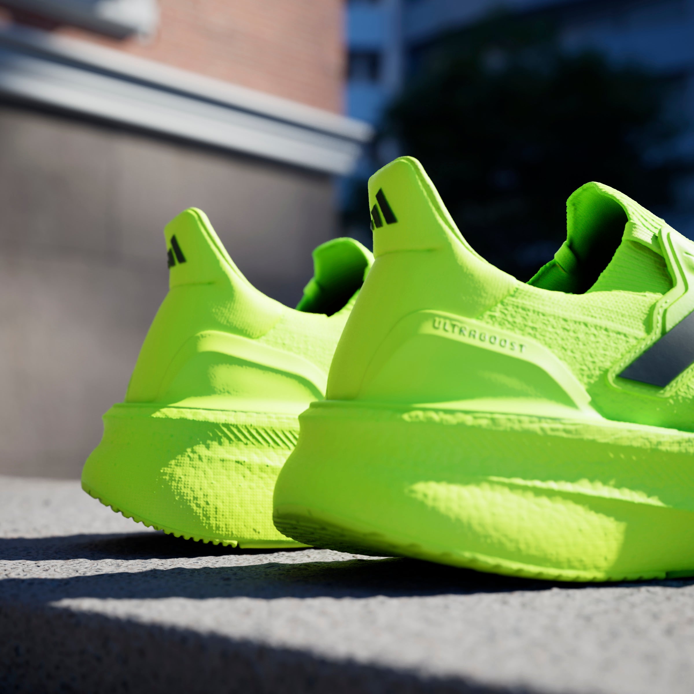 ADIDAS ULTRABOOST 5 JH9069 RUNNING SHOES (M)