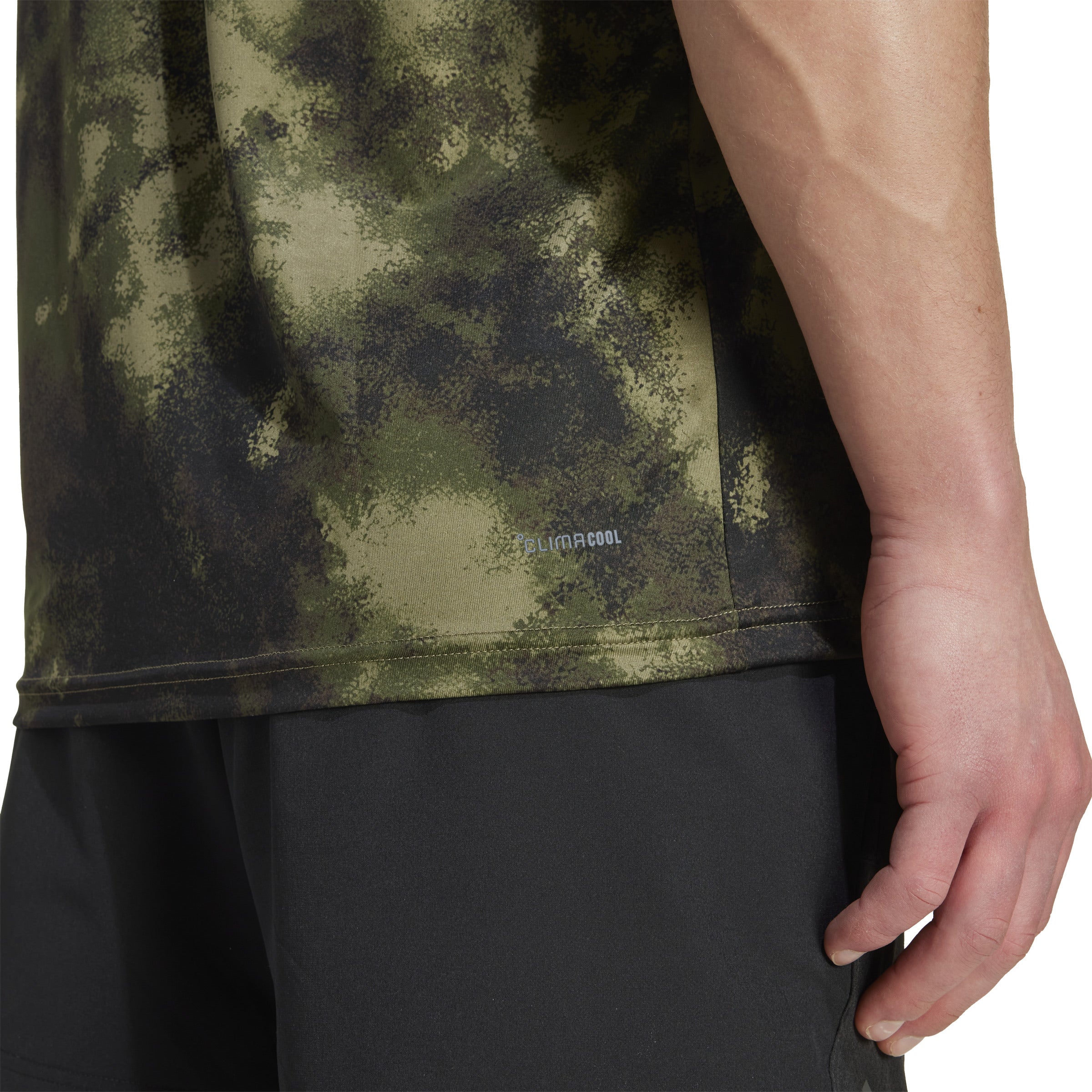 ADIDAS SEA AOP TEE JV7234 T-SHIRT SHORT SLEEVE TRAINING (M)
