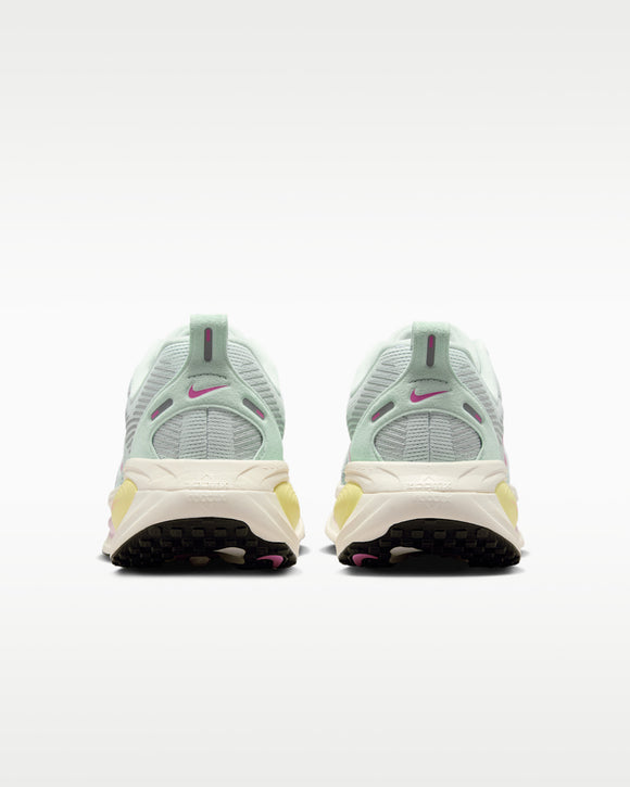 NIKE W NIKE VOMERO 18 IH3634-099 RUNNING SHOES (W)